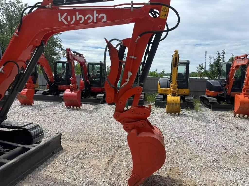 Kubota U 50 小型挖土機/掘鑿機<7t(小型挖掘機)