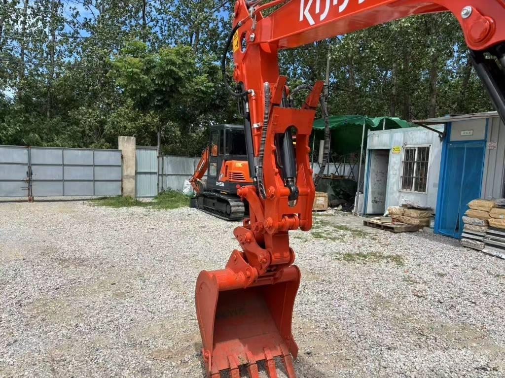 Kubota U 50 小型挖土機/掘鑿機<7t(小型挖掘機)