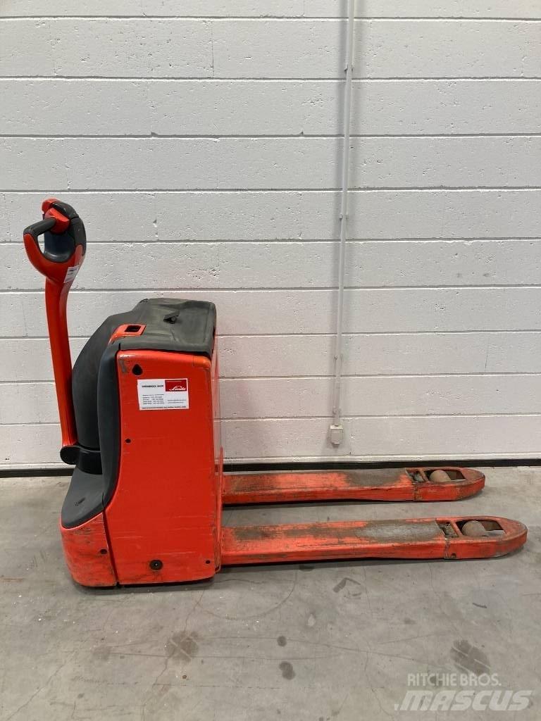 Linde T16/1152 低架升降機