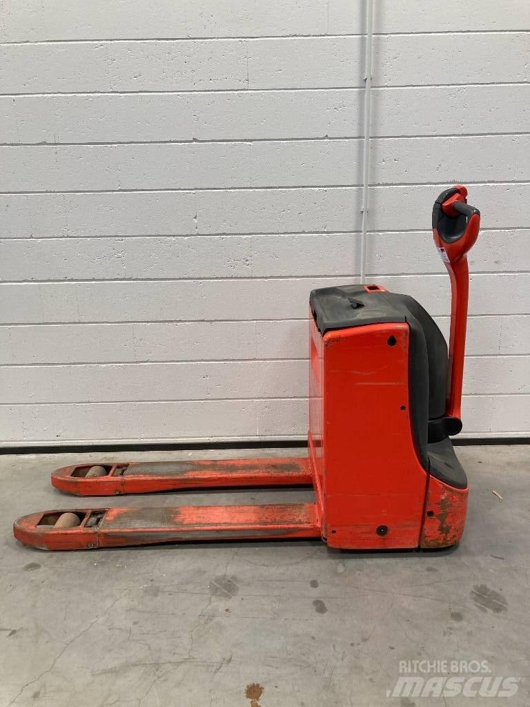 Linde T16/1152 低架升降機