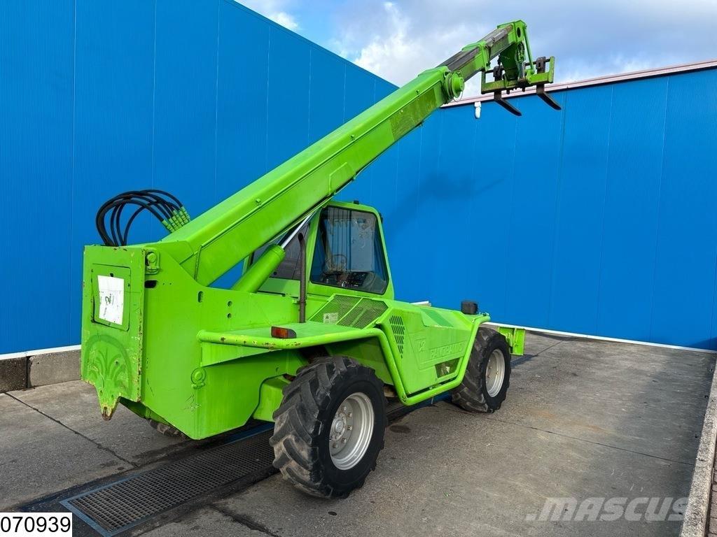 Merlo P35-13 伸縮臂操作車