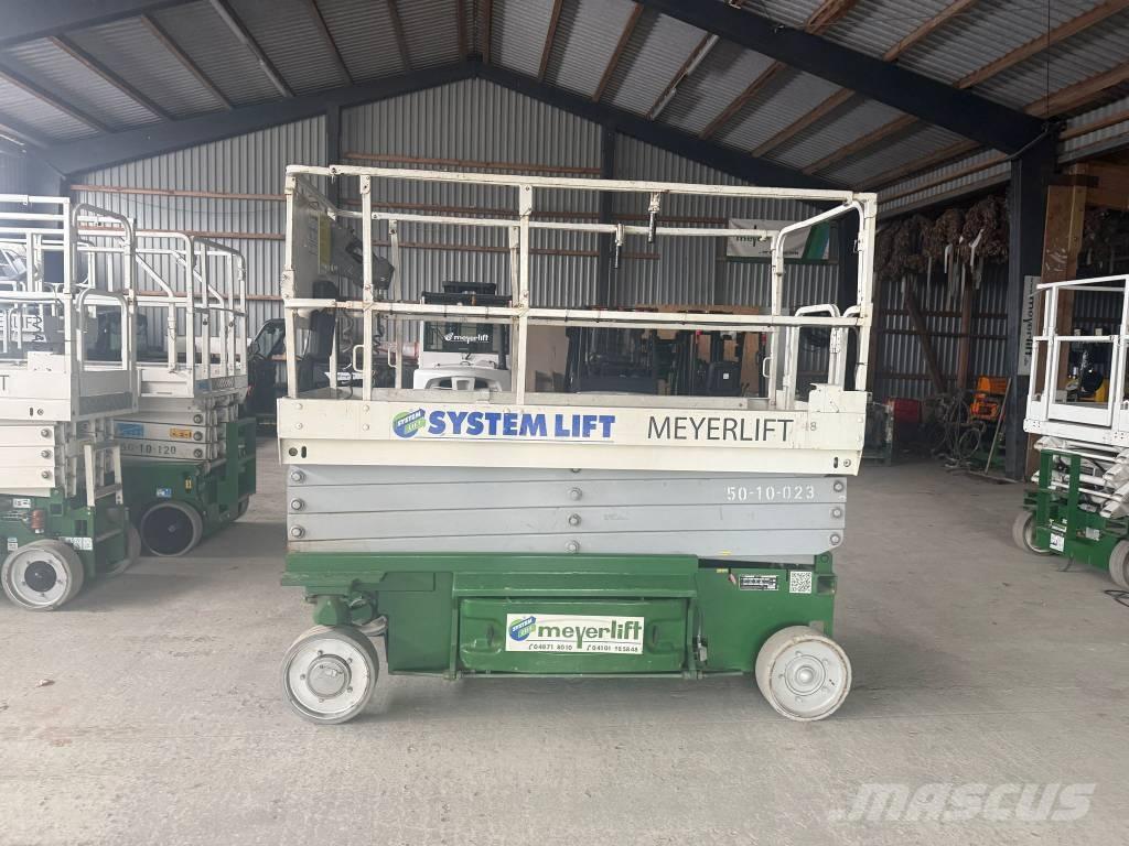 JLG 2646 ES 剪式升降機