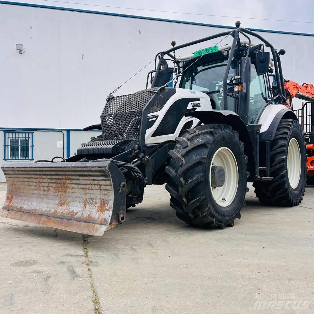Valtra T 174 曳引機