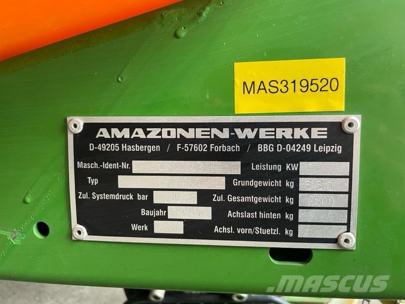 Amazone UF 1200 牽引式噴霧機