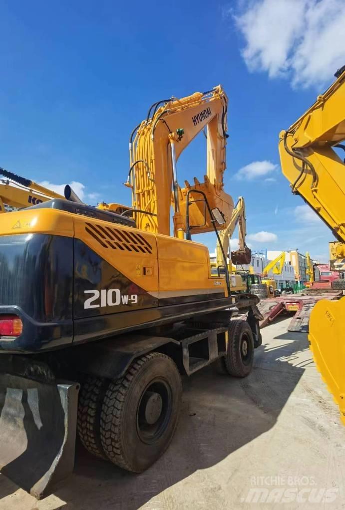 Hyundai R210W-9 旋轉式挖土機/掘鑿機/挖掘機