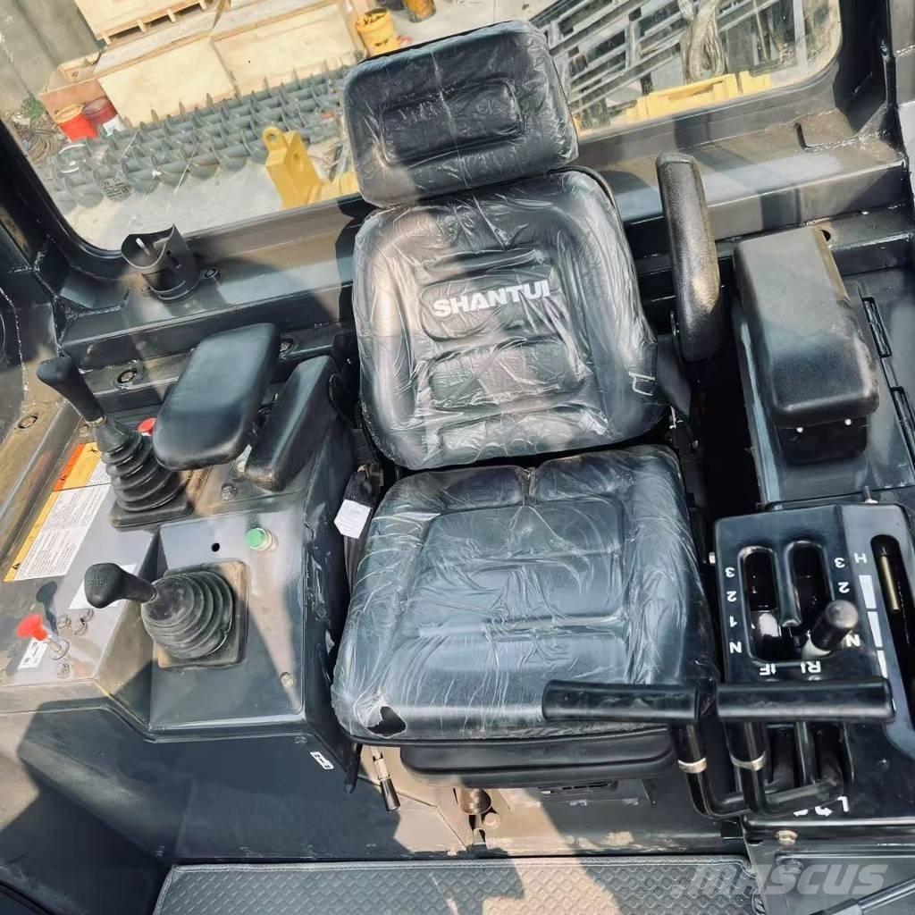 Shantui SD22L 履帶推土機