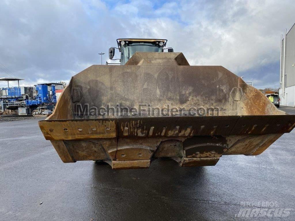 CAT 966 M XE 輪胎式裝載機