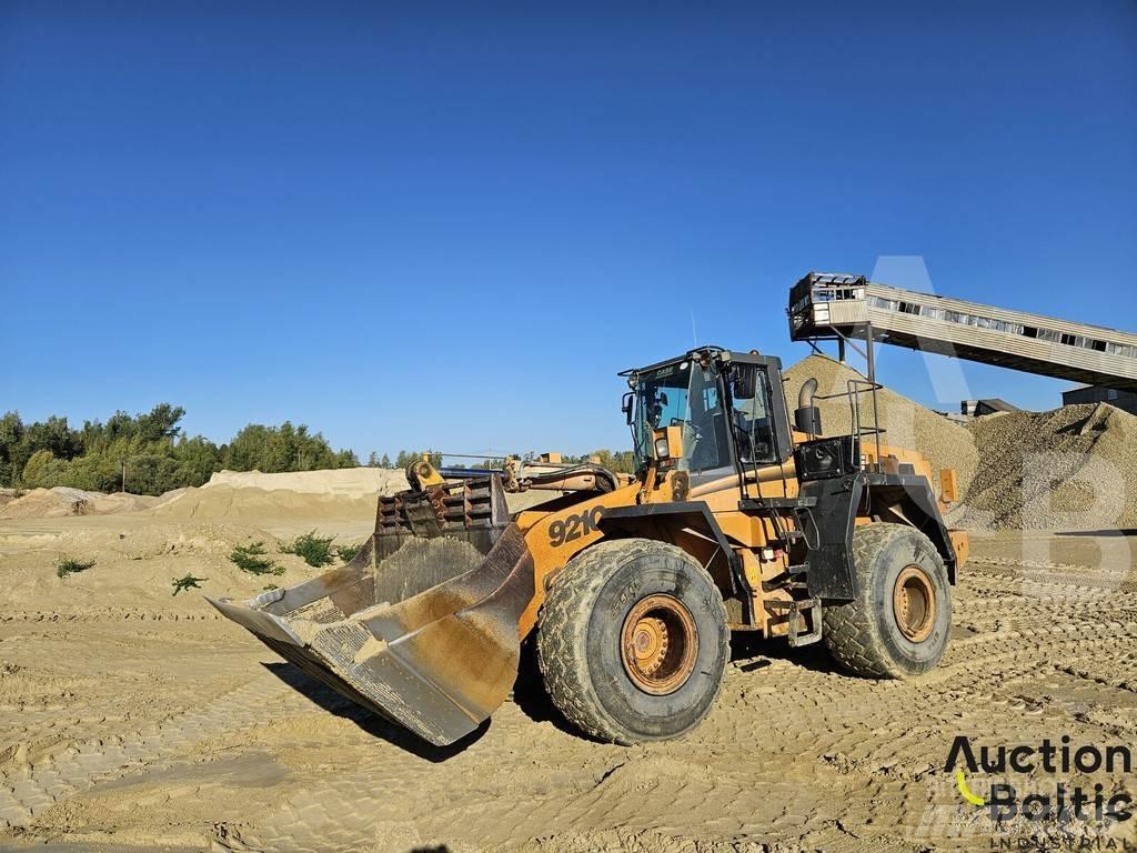 CASE 921C/2 輪胎式裝載機