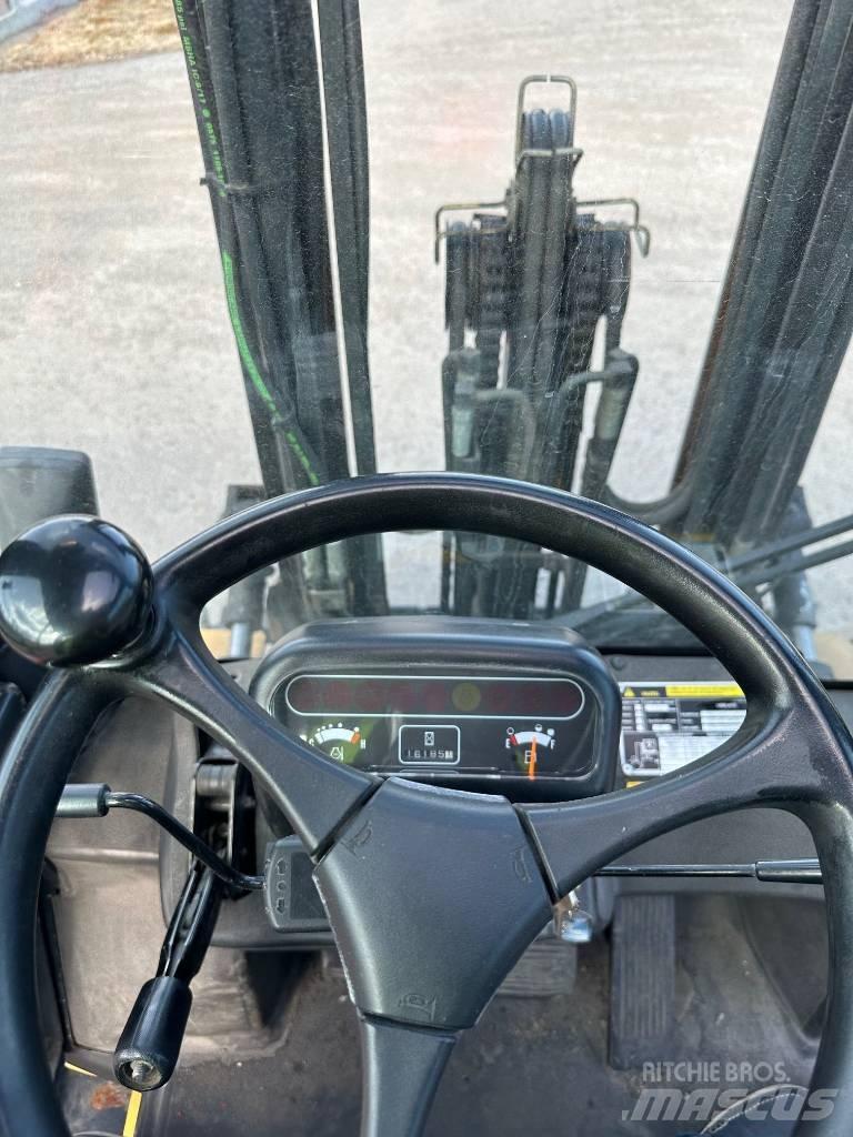 CAT DP 25 K 柴油卡車