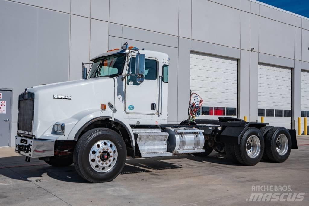Kenworth T 800 曳引機組件