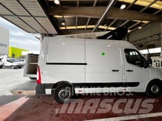 Renault MASTER 3 卡車裝載高空作業車