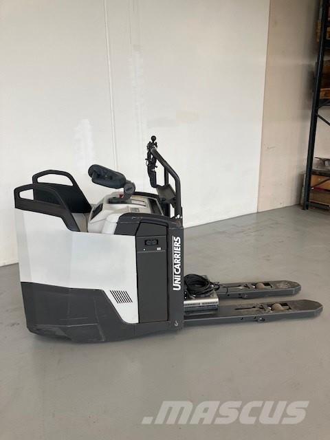 Atlet PLP 200 自走式堆積機