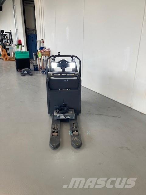 Atlet PLP 200 自走式堆積機