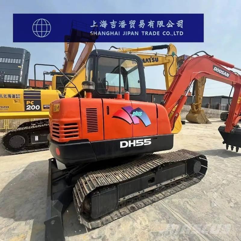 Doosan DH 55 小型挖土機/掘鑿機<7t(小型挖掘機)