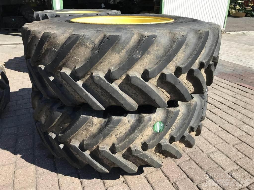 BKT 650/85R42 輪胎、車輪和輪圈