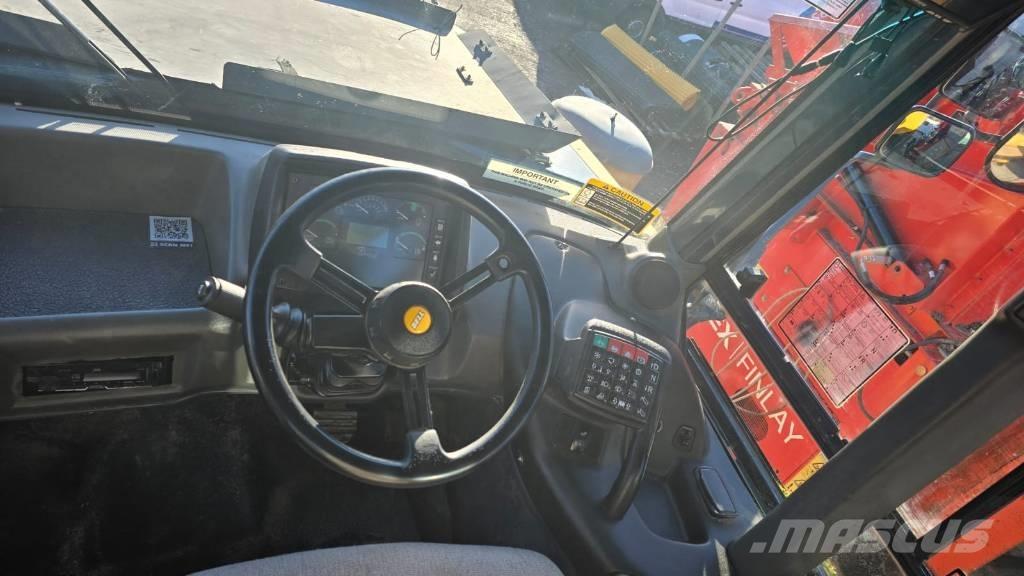 Bell B 25 D 鉸接式起吊車