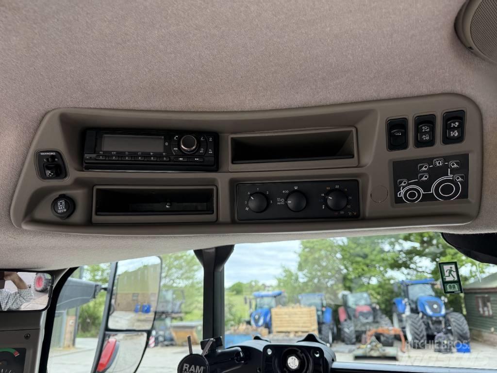 Case IH Puma 240 CVX 曳引機