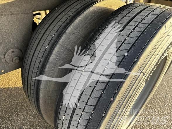 Hyundai  箱體拖車