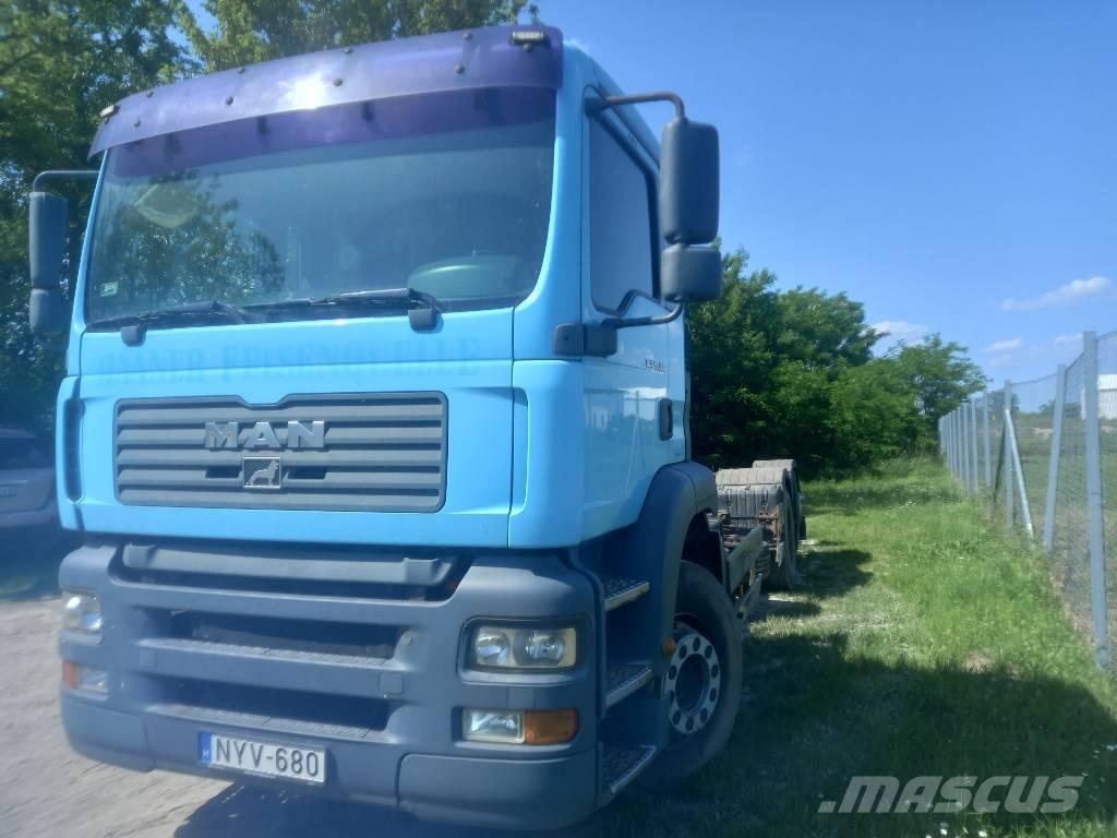 MAN 26.363 FNLC 商用底盤車