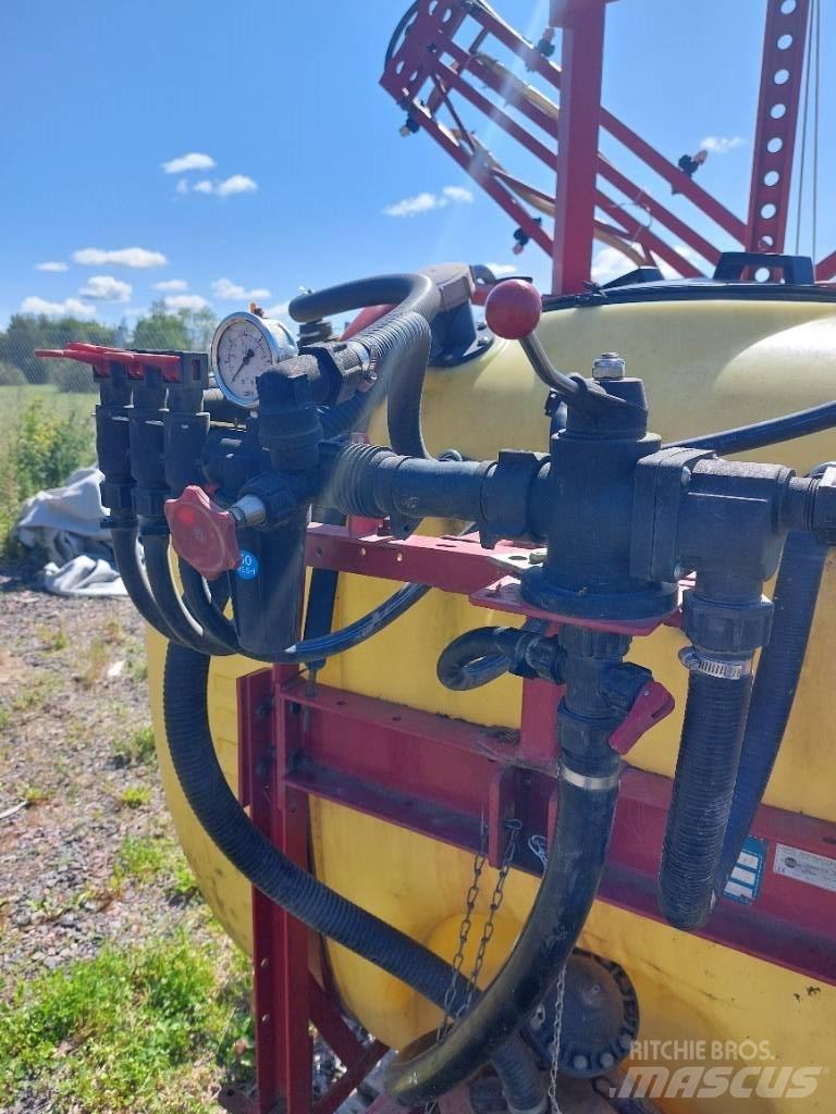 Hardi NK 800/12m 承載式噴霧機