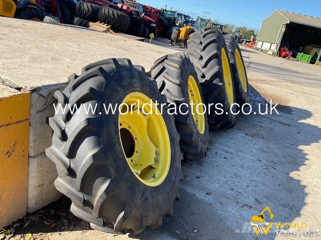 Firestone TYRES 輪胎、車輪和輪圈