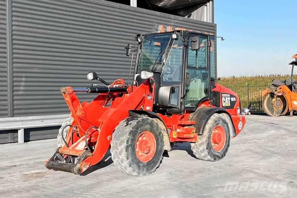 CAT 907H2 輪胎式裝載機