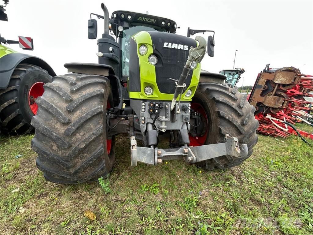 CLAAS Axion 960 TT 曳引機