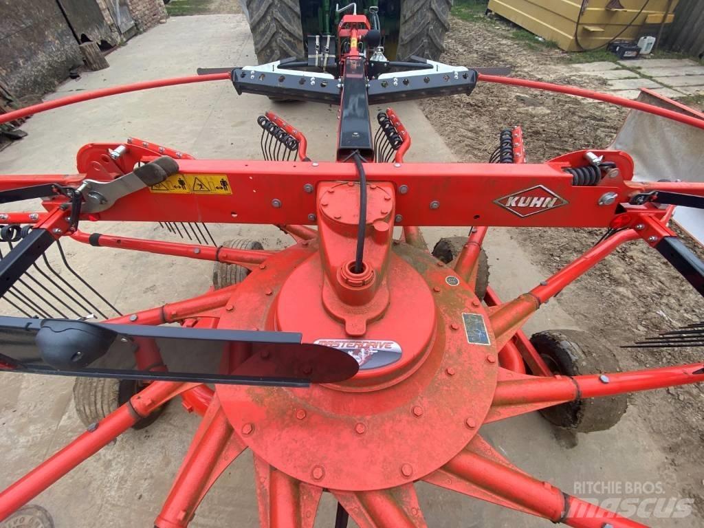 Kuhn GT 4731T 耙與翻草機