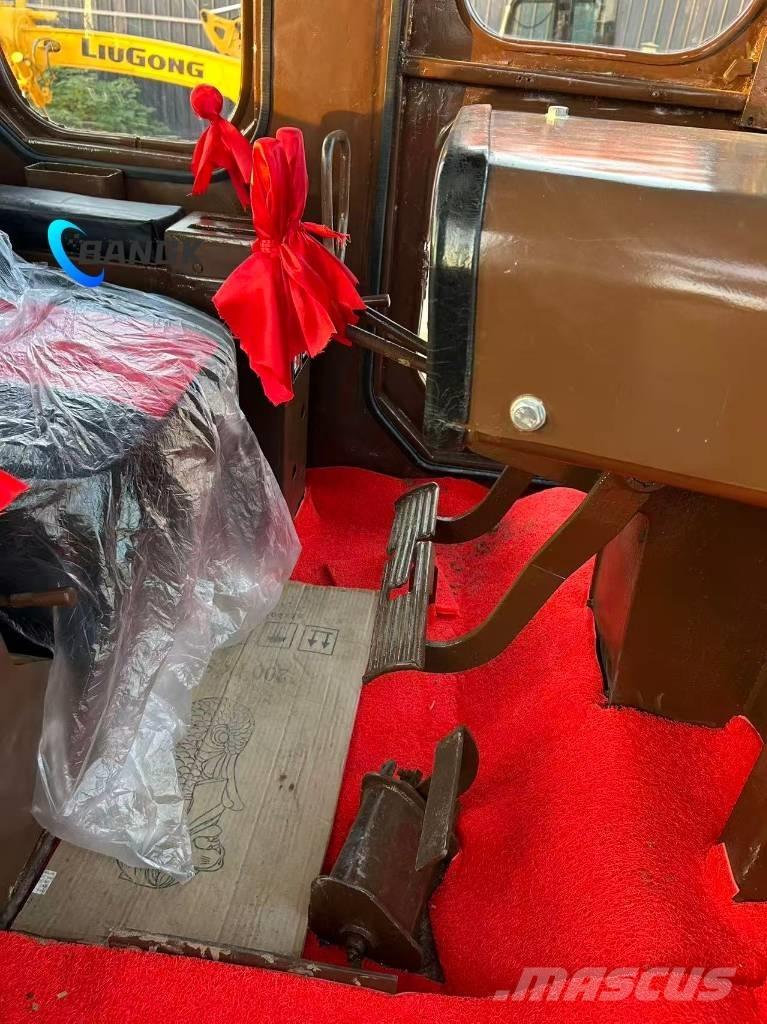 CAT D 8 K 履帶推土機