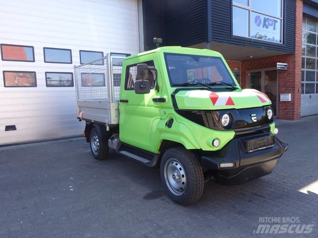 Evum aCar 車廂