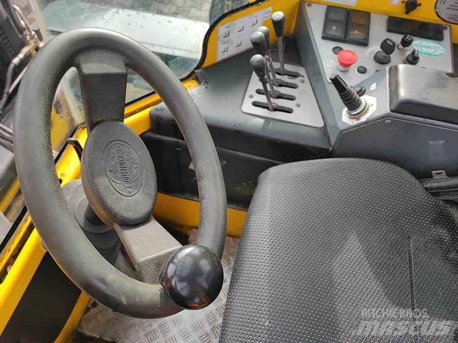 Combilift C4000 四向前伸式堆高機(叉車)