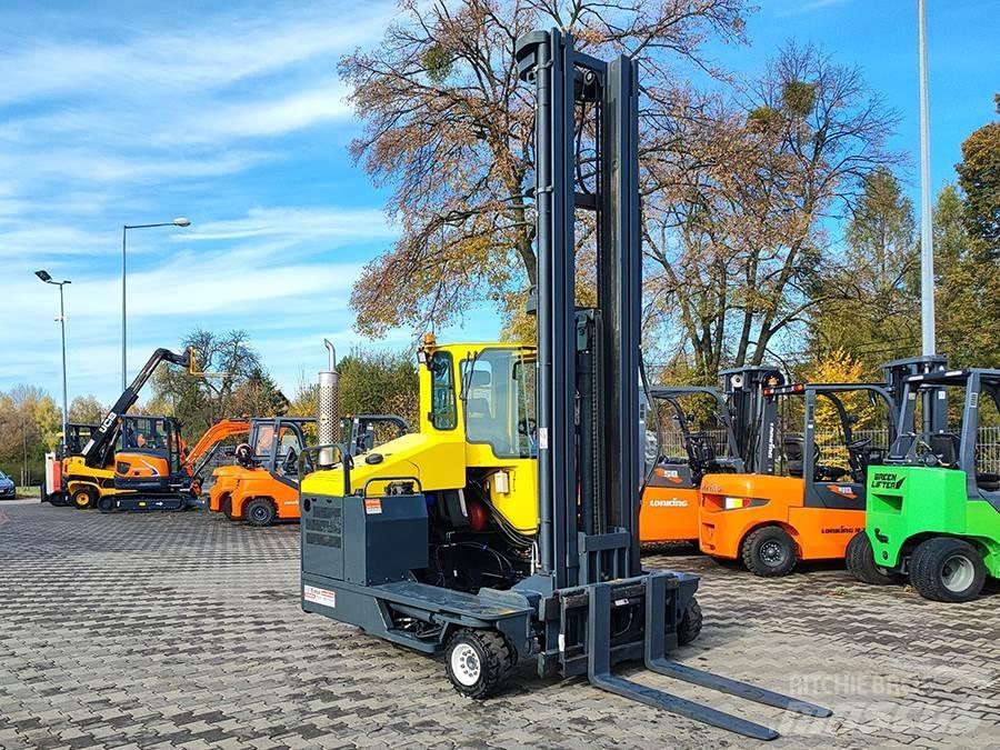 Combilift C4000 四向前伸式堆高機(叉車)