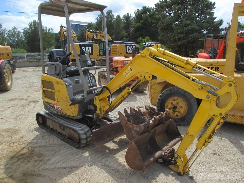 Yanmar Vio 17 小型挖土機/掘鑿機<7t(小型挖掘機)
