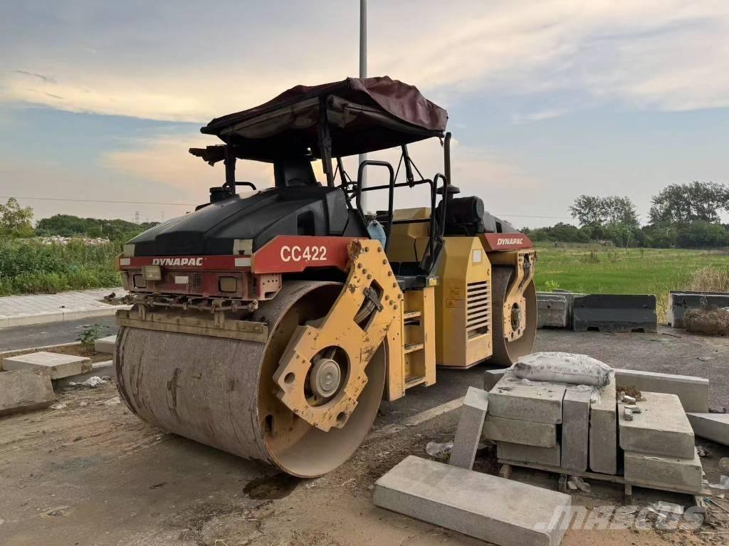 Dynapac CC422 雙輪滾壓機