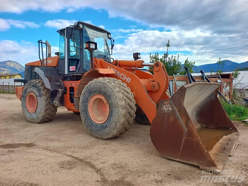 Hitachi ZW 250 輪胎式裝載機