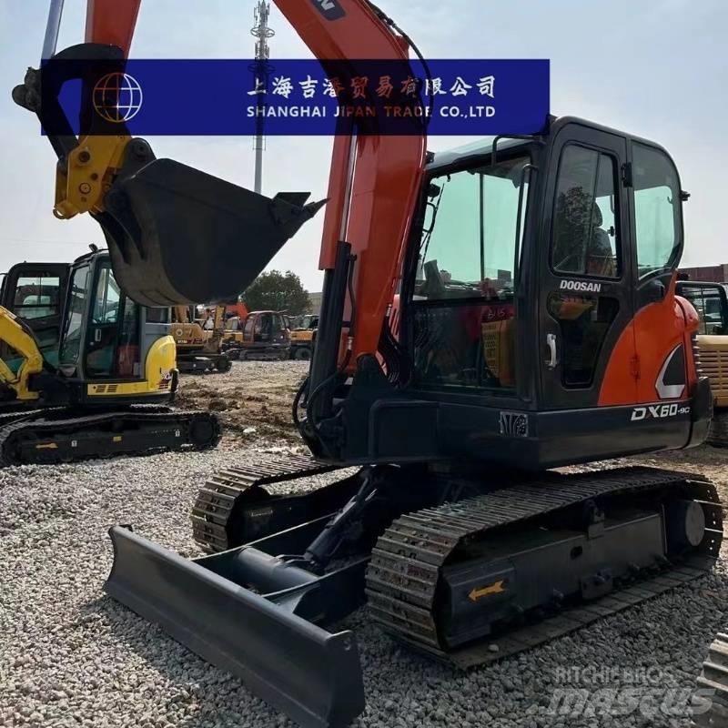 Doosan DX 60-9C 小型挖土機/掘鑿機<7t(小型挖掘機)