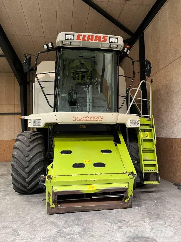 CLAAS Lexion 460 聯合收穫機