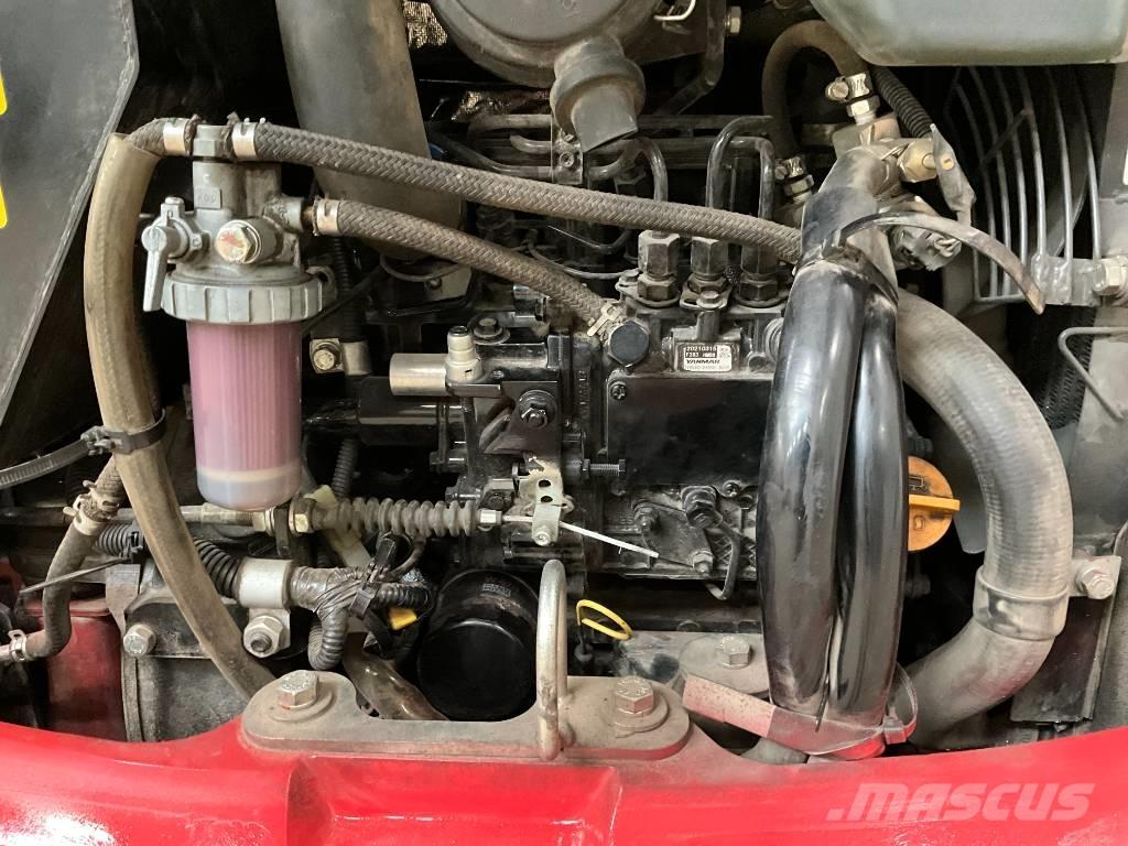 Takeuchi TB 216 小型挖土機/掘鑿機<7t(小型挖掘機)