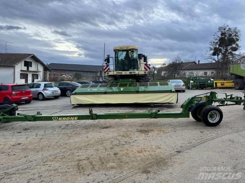 Krone Big X 850 自走式飼料採集機
