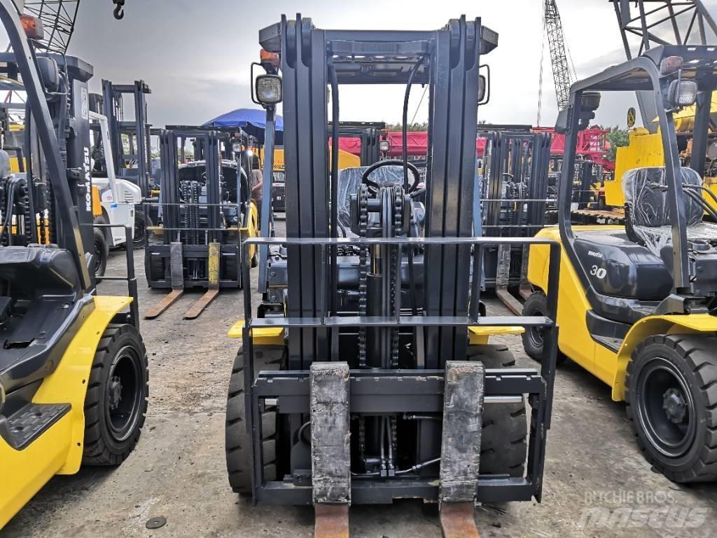 Komatsu 3 Ton 柴油卡車