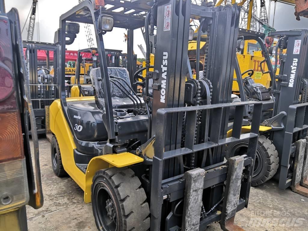 Komatsu 3 Ton 柴油卡車
