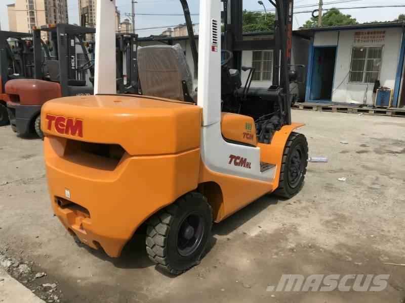 TCM FD 30 柴油卡車