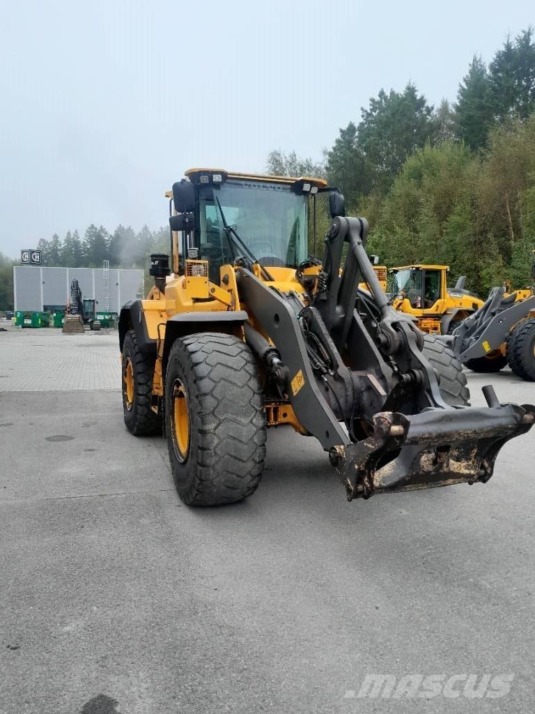 Volvo L120G 輪胎式裝載機