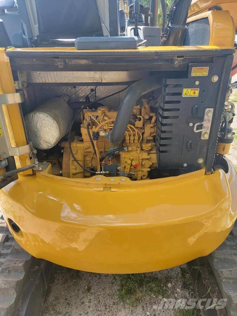 CAT 303 E CR 小型挖土機/掘鑿機<7t(小型挖掘機)