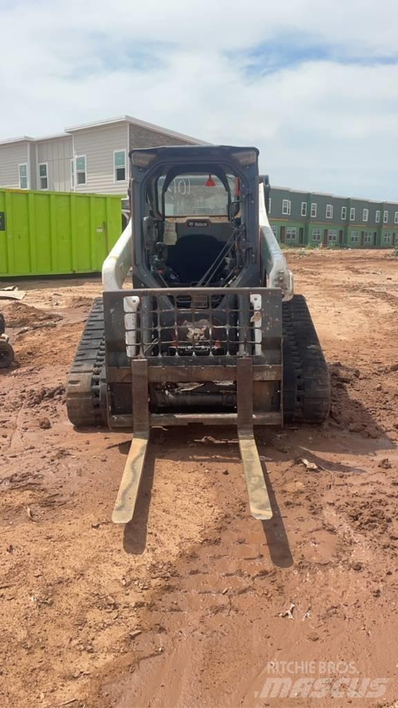 Bobcat T 76 滑移轉向裝載機