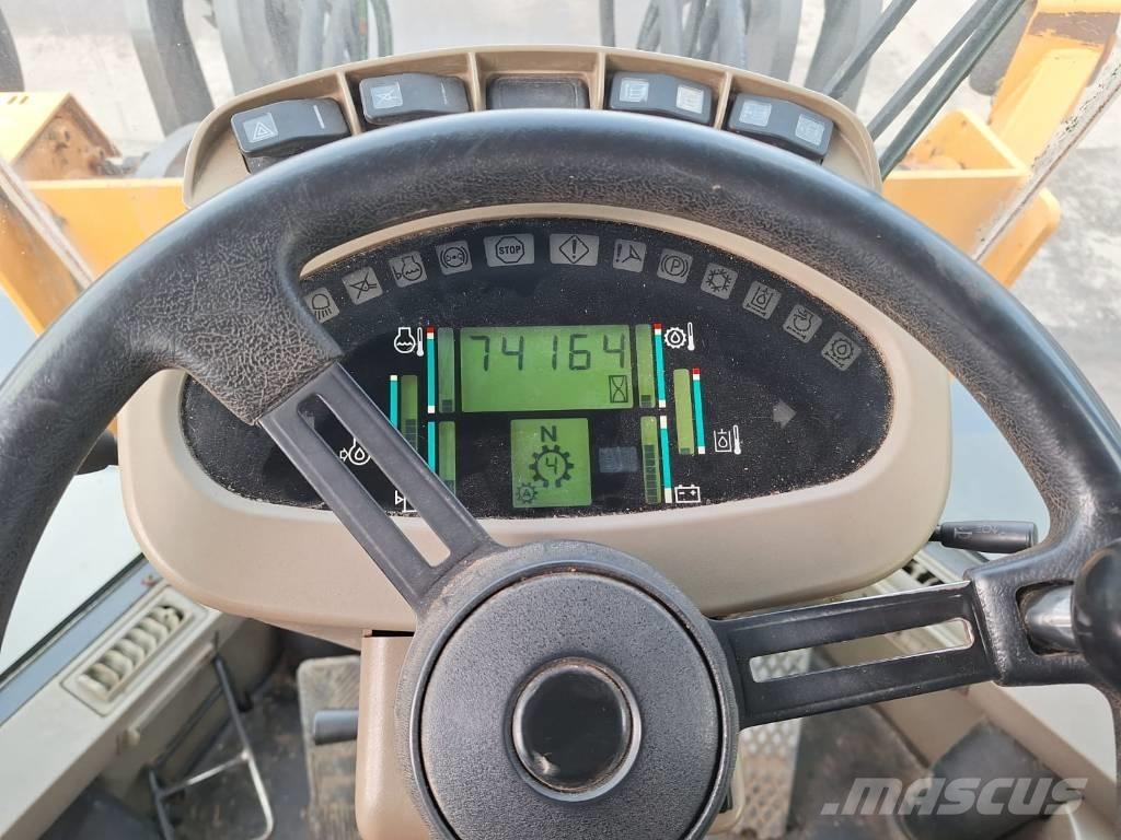 CASE 521D XT 輪胎式裝載機