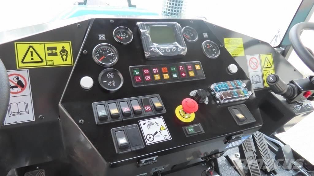 Ammann ART 240 膠輪滾壓機
