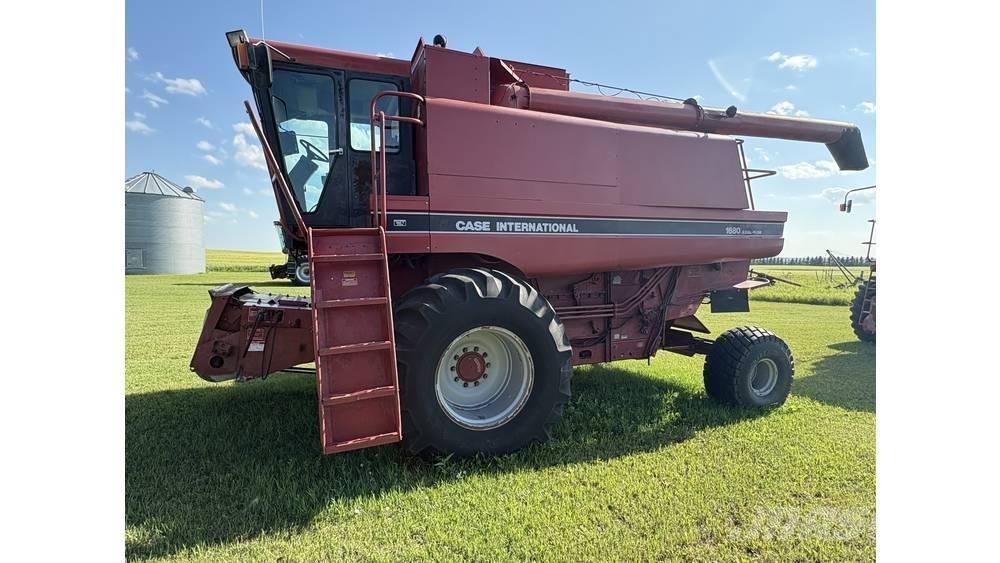 Case IH 1680 聯合收穫機