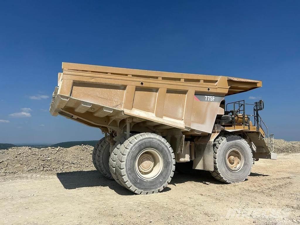 CAT Rebuilt 775F - 側卸礦車