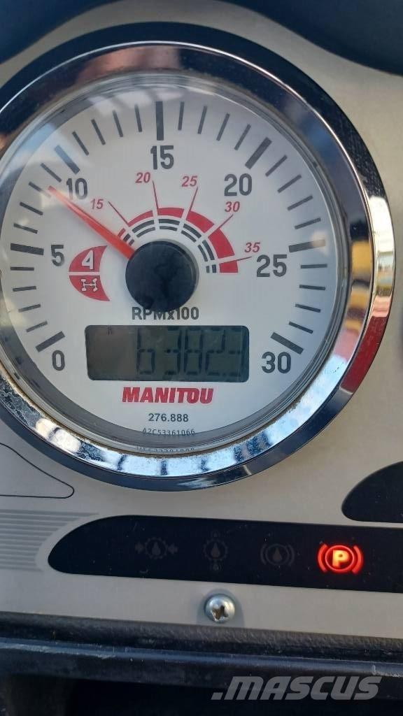 Manitou MHT 860 LT 伸縮臂操作車